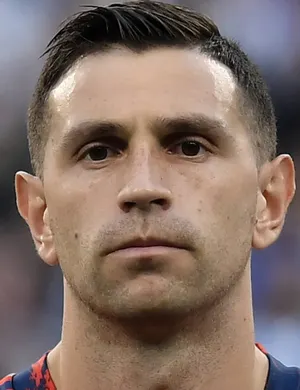 E. Martínez