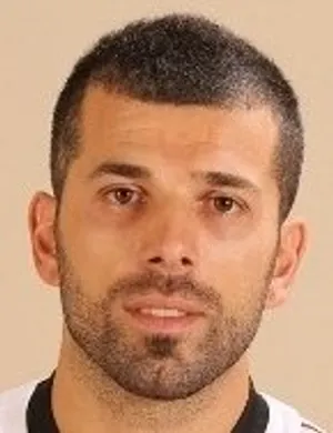 Erhan Küçük