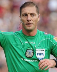 Néstor Pitana
