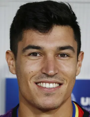 D. González
